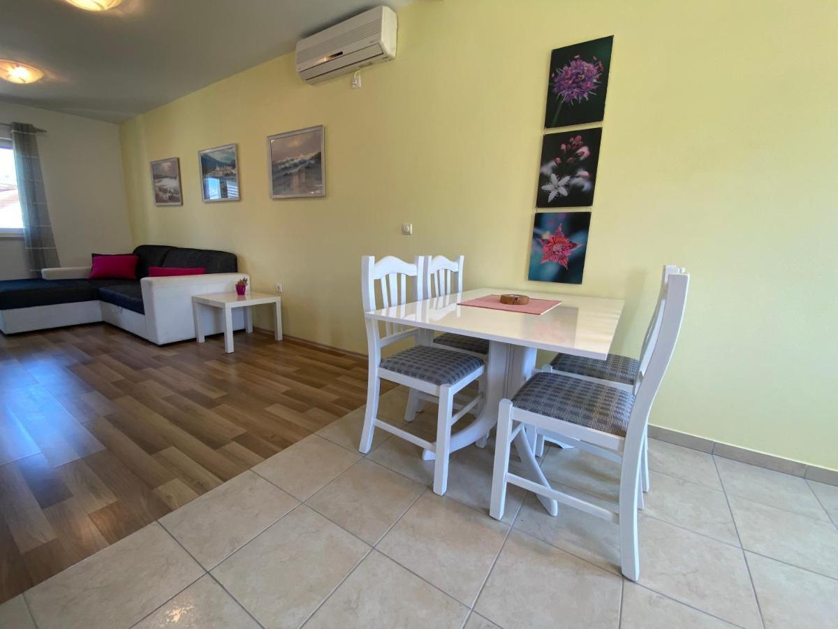 Apartments Lumbarda Beach Kültér fotó