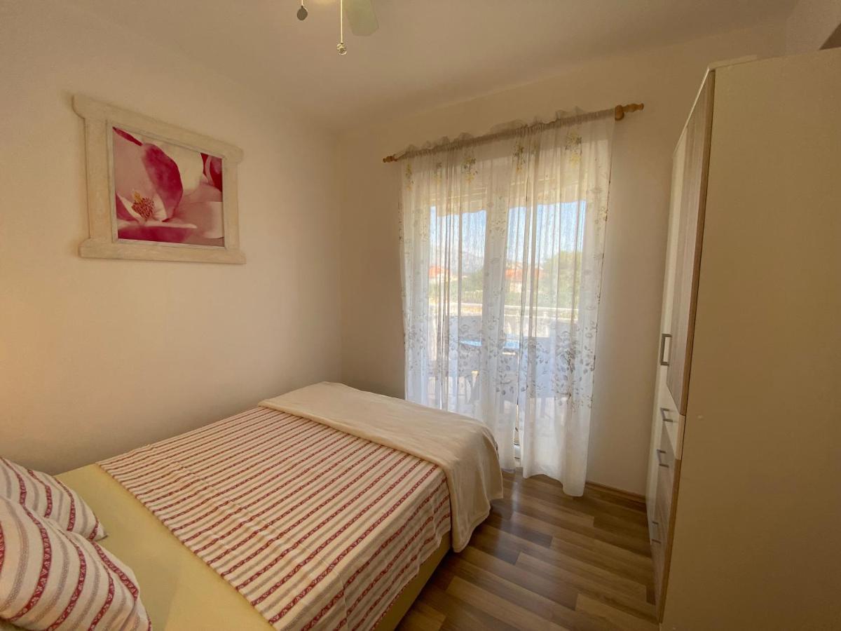 Apartments Lumbarda Beach Kültér fotó