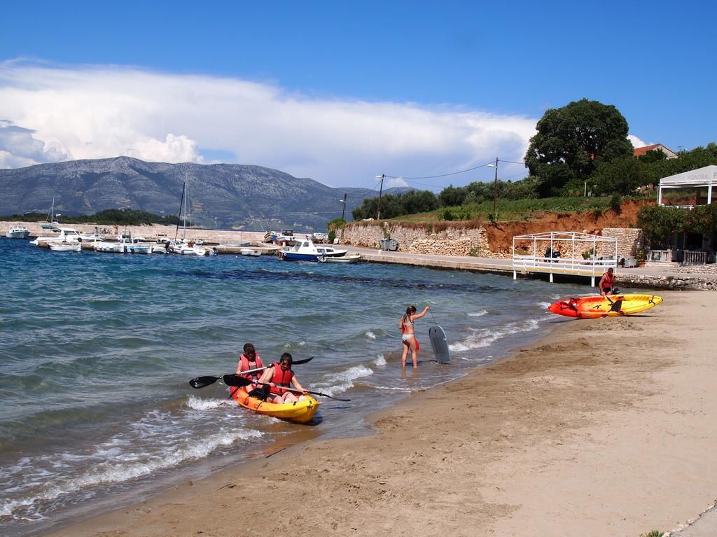 Apartments Lumbarda Beach Kültér fotó